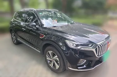 Hongqi HS5 2019, 29300 км, за 10439 USD