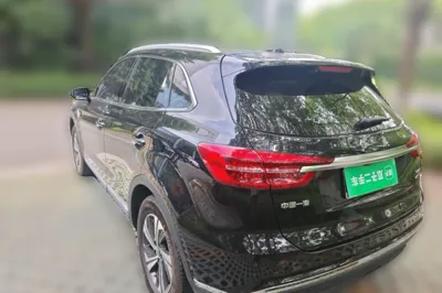 Hongqi HS5 2019, 29300 км, за 10439 USD