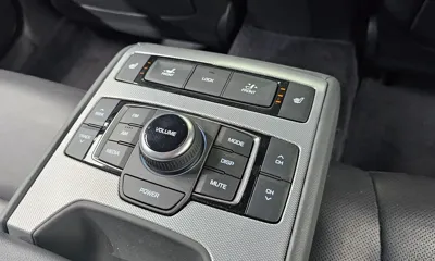 Genesis G80 2018, 120148 км, за 9946.04 USD - фото 30