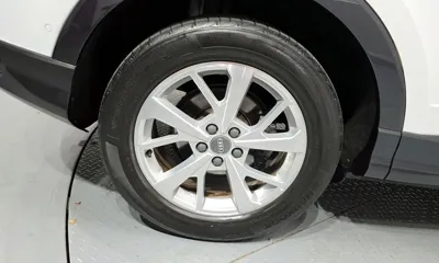 Audi Q3 2020, 68201 км, за 25996.22 USD