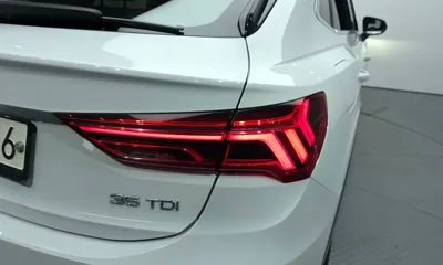 Audi Q3 2020, 68201 км, за 25996.22 USD - фото 23