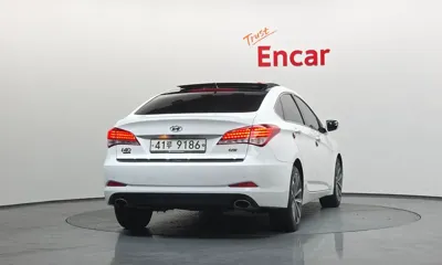 Hyundai i40 2014, 180234 км, за 3085.2 USD