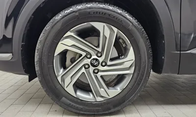 Hyundai Santafe 2023, 70709 км, за 17318.89 USD