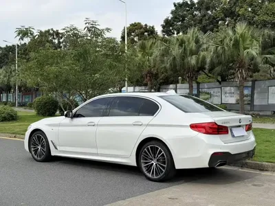 BMW 5 Series 2020, 45000 км, за 26308.07 USD