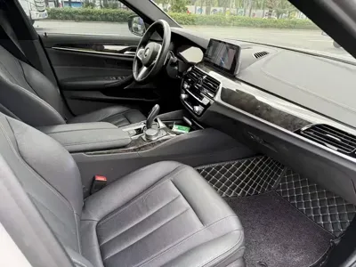 BMW 5 Series 2020, 45000 км, за 26308.07 USD - фото 10