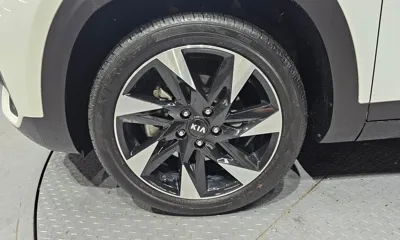 Kia Seltos 2021, 130073 км, за 11400.66 USD