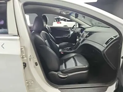 Hyundai Sonata 2013, 104499 км, за 3250.34 USD - фото 18
