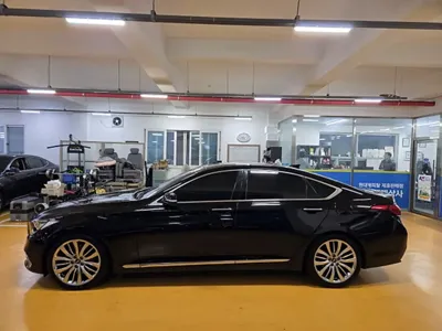 Genesis G80 2017, 159678 км, за 9927.14 USD