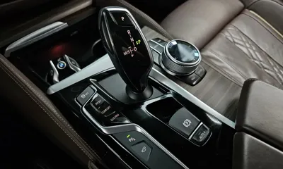 BMW 5-Series 2020, 107446 км, за 18045.16 USD - фото 9