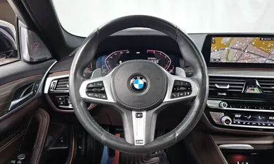 BMW 5-Series 2020, 107446 км, за 18045.16 USD - фото 13
