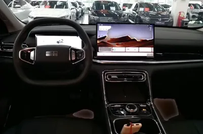 Geely Galaxy Galaxy Stellar 6 2026, 100 км, за 12879 USD - фото 17