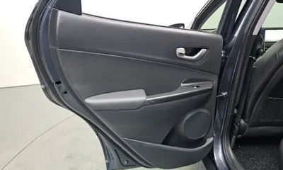 Hyundai Kona 2018, 60813 км, за 10548.93 USD - фото 25