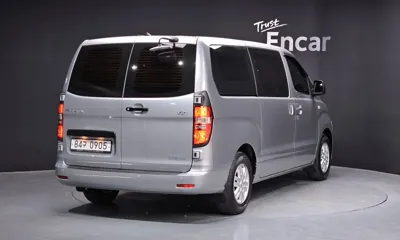 Hyundai Starex 2019, 82916 км, за 9321.26 USD