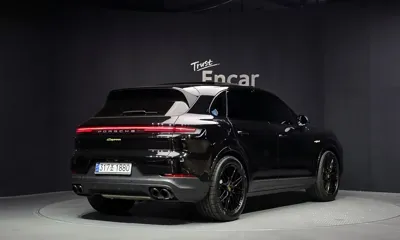 Porsche Cayenne 2024, 11745 км, за 95563.45 USD