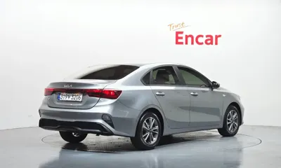Kia K3 2022, 32544 км, за 12997.24 USD