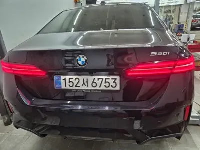BMW 5-Series 2025, 8335 км, за 35915.39 USD