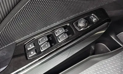 KG_Mobility_Ssangyong TIBOLI 2022, 76048 км, за 8221.52 USD - фото 13