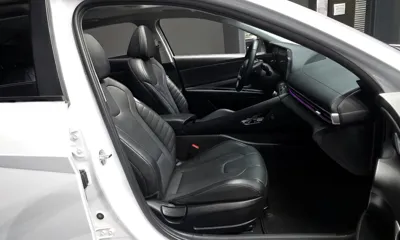 Hyundai Avante 2021, 62060 км, за 12165.93 USD - фото 11