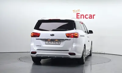 Kia Canival 2019, 157628 км, за 5795.4 USD