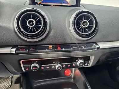 Audi A3 2016, 180000 км, за 7811.08 USD - фото 13