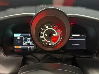 Ferrari F8 2022, 2400 км, за 325733.07 USD - фото 8