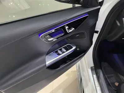 Mercedes-Benz C-Class 2022, 72300 км, за 25897.08 USD - фото 7