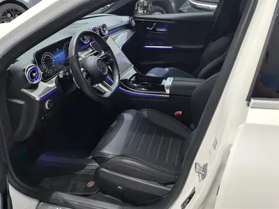 Mercedes-Benz C-Class 2022, 72300 км, за 25897.08 USD - фото 9
