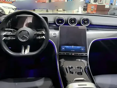 Mercedes-Benz C-Class 2022, 72300 км, за 25897.08 USD - фото 12