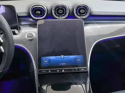 Mercedes-Benz C-Class 2022, 72300 км, за 25897.08 USD - фото 13