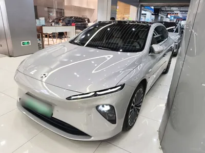Nio ET7 · 2023 год