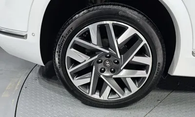 Hyundai Santafe 2021, 64115 км, за 17990.05 USD
