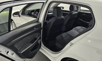 Volkswagen Golf 2025, 5317 км, за 23106.21 USD - фото 29