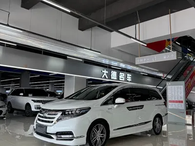 Honda Elysion 2021, 104000 км, за 21832.91 USD
