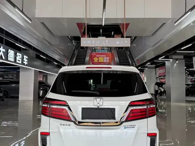 Honda Elysion 2021, 104000 км, за 21832.91 USD