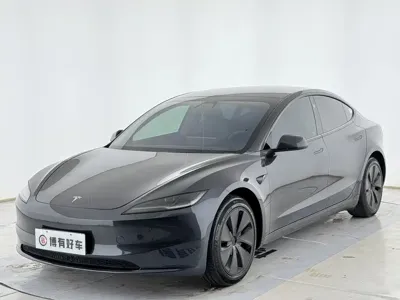 Tesla Model 3 · 2024 год