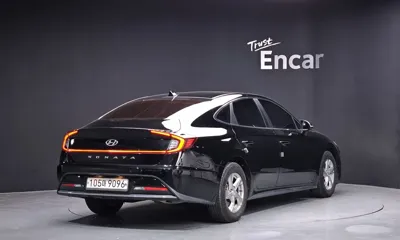 Hyundai Sonata 2020, 118930 км, за 9382.23 USD