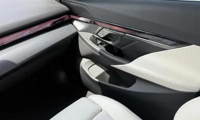 BMW 5-Series 2025, 7060 км, за 34388.6 USD - фото 13