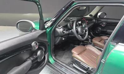 MINI Cooper 2019, 65927 км, за 12884.04 USD - фото 10