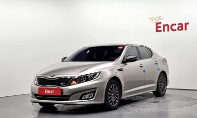 Kia K5 · 2014 год