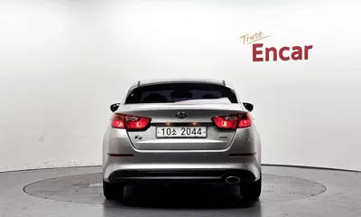 Kia K5 2014, 173899 км, за 3443.71 USD
