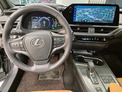 Lexus UX 2025, 18907 км, за 28882.76 USD - фото 15