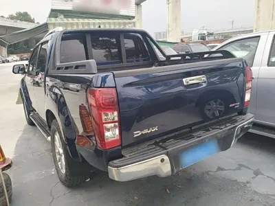 Isuzu D-MAX 2021, 70000 км, за 12315.68 USD