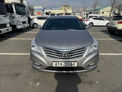 Hyundai Grandeur 2011, 180691 км, за 2841.1 USD