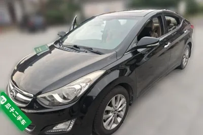 Hyundai Elantra (5th Generation · 2015 год