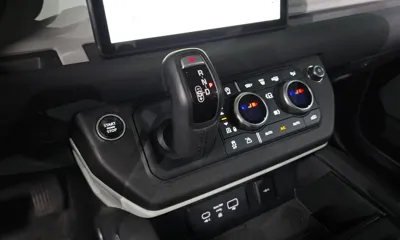 Land Rover Defender 2020, 76833 км, за 33149.53 USD - фото 9