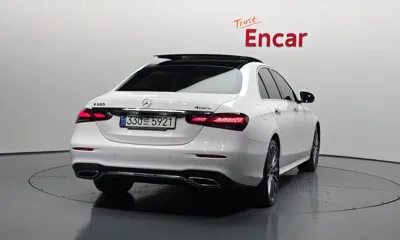 Mercedes-Benz E-Class 2021, 62391 км, за 27822.91 USD