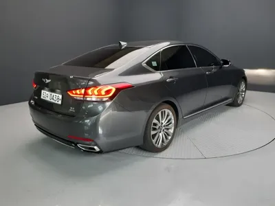 Genesis G80 2017, 126000 км, за 10677.55 USD