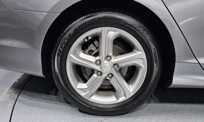 Hyundai Sonata 2018, 137016 км, за 7003.26 USD