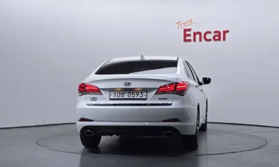 Hyundai i40 2016, 168611 км, за 3662.86 USD