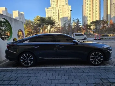 Kia K8 2022, 35800 км, за 17132.73 USD